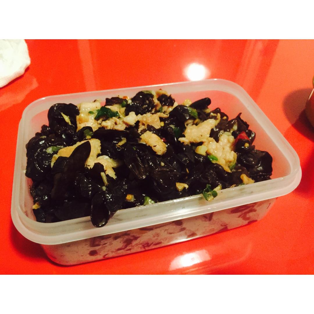 超下饭的木耳炒肉