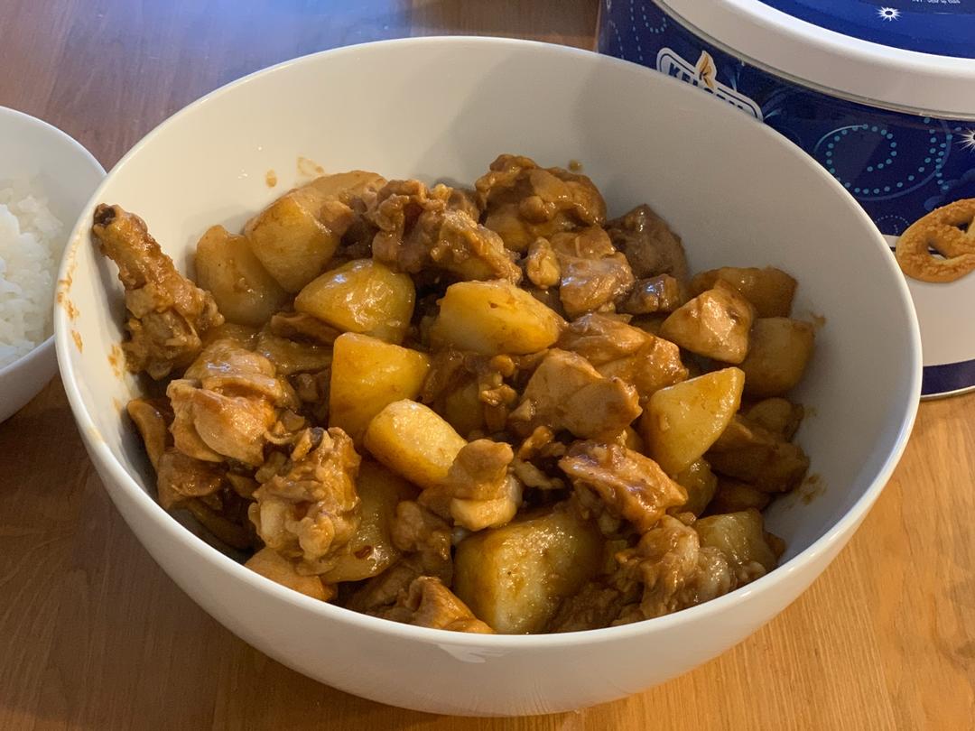 土豆焖鸡腿