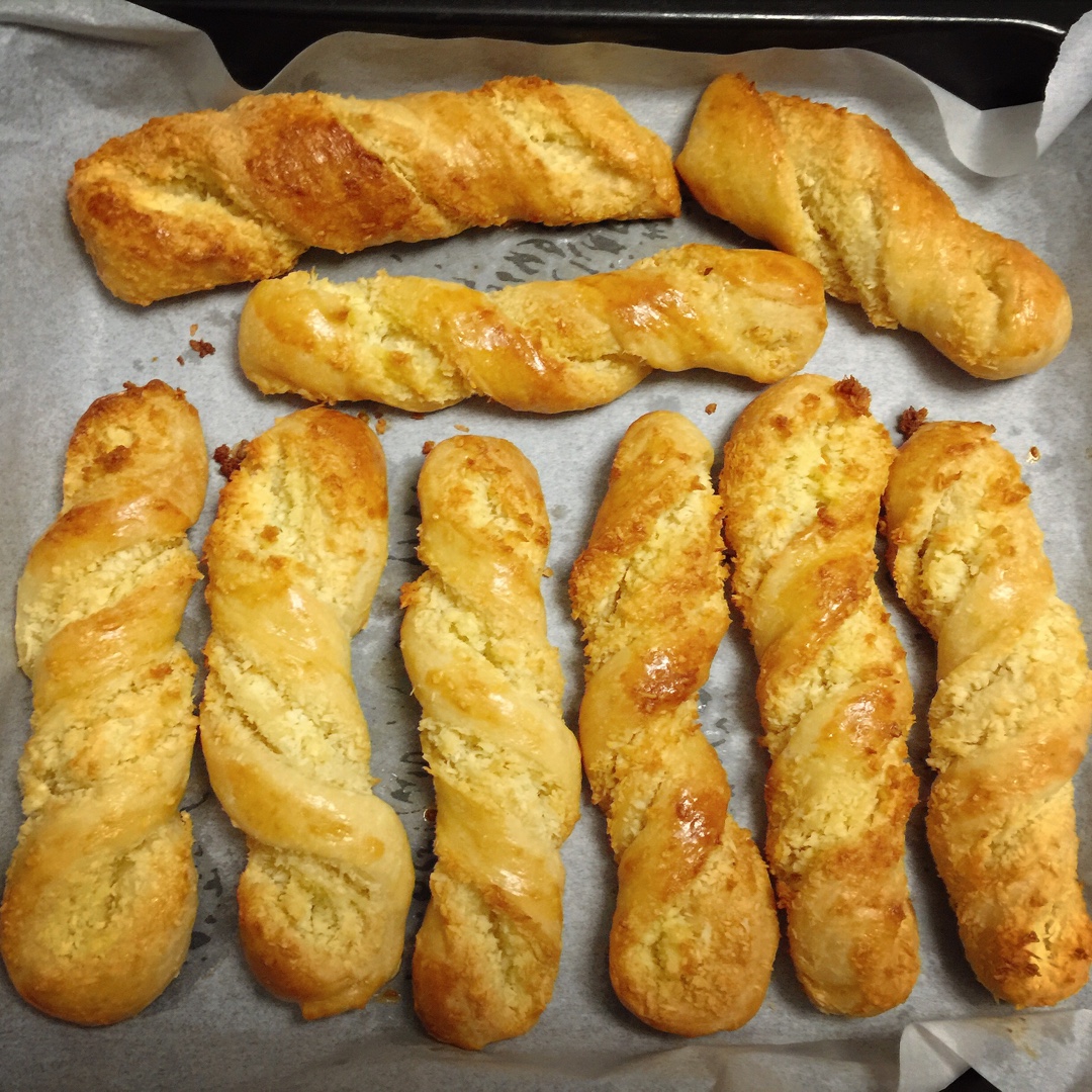 椰蓉面包棒 | 附自制椰蓉馅 两种整形方法