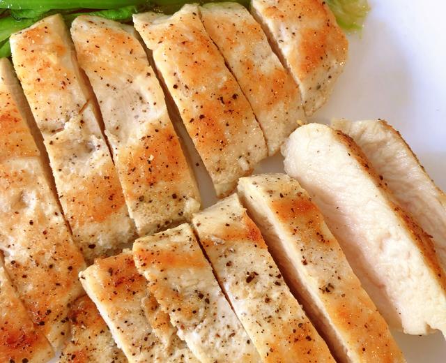 减脂餐 💪香煎鸡脯肉多种做法的做法