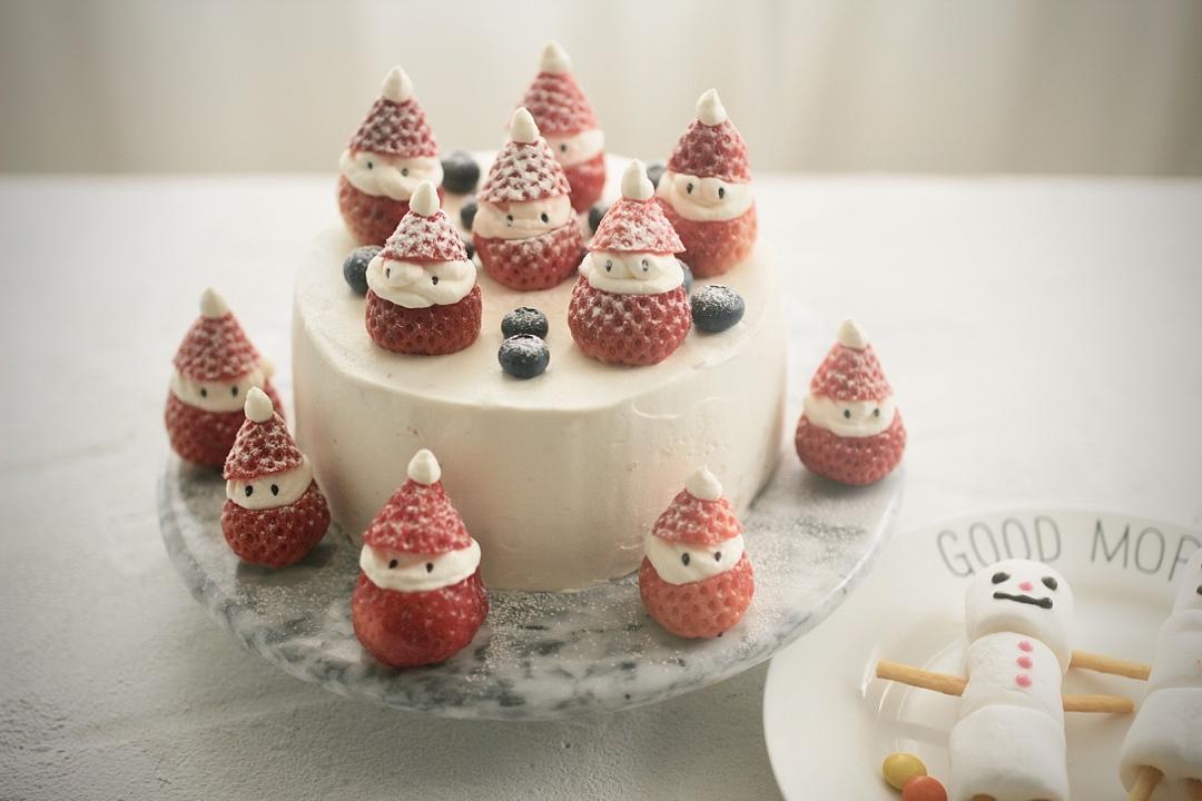 圣诞雪人草莓蛋糕