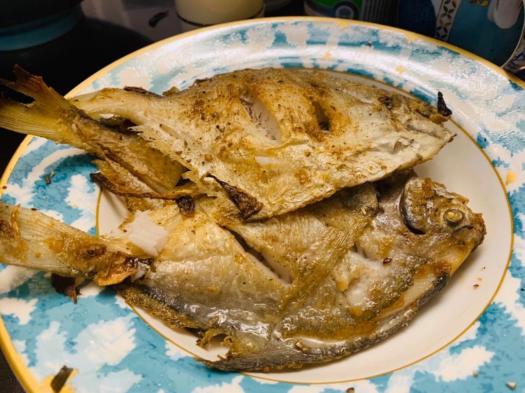 盐煎鲳鱼