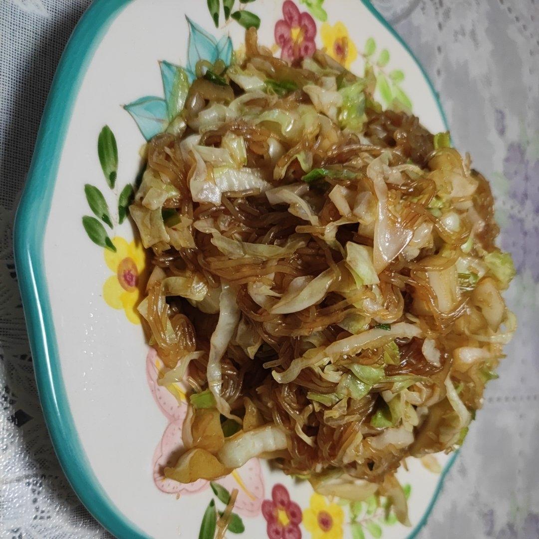 卷心菜炒粉丝 Glass noodles with Cabbage