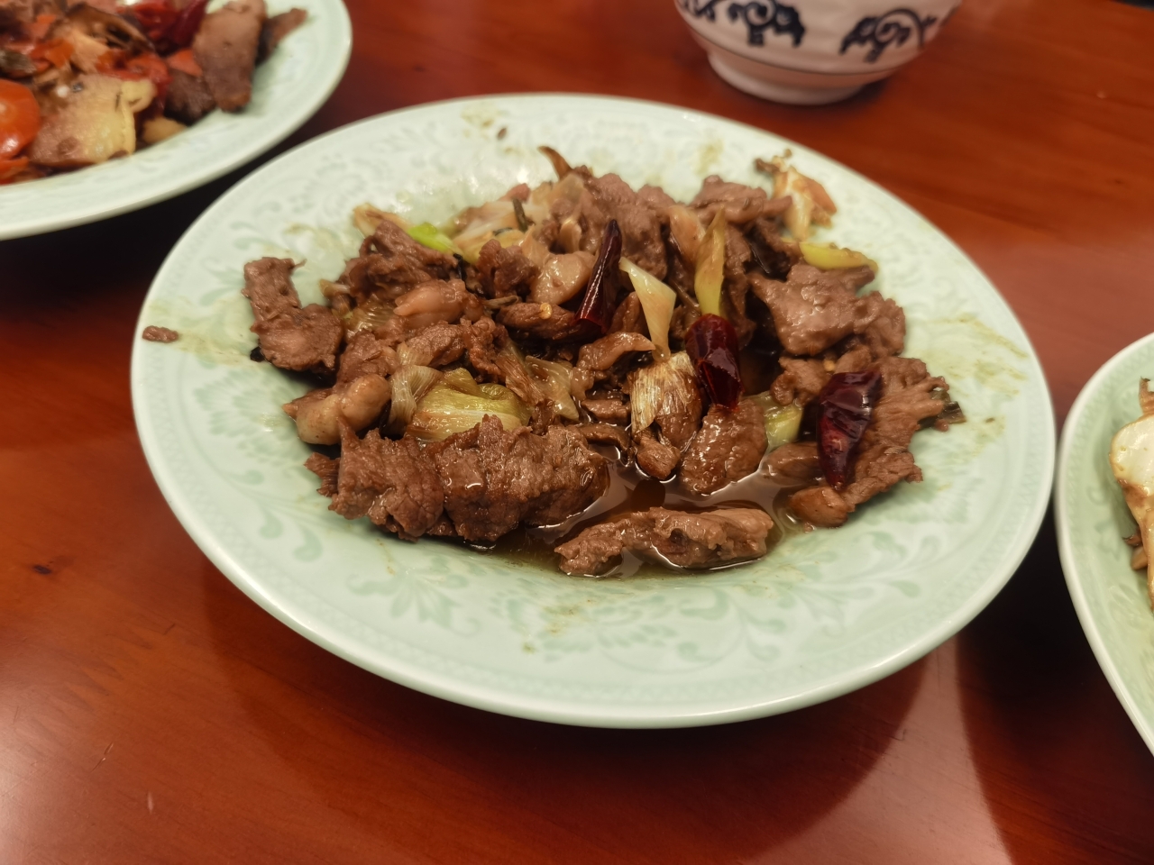 【嗷呜】老北京葱爆羊肉
