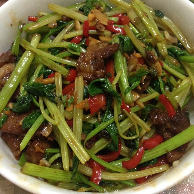羊肉炒芹菜