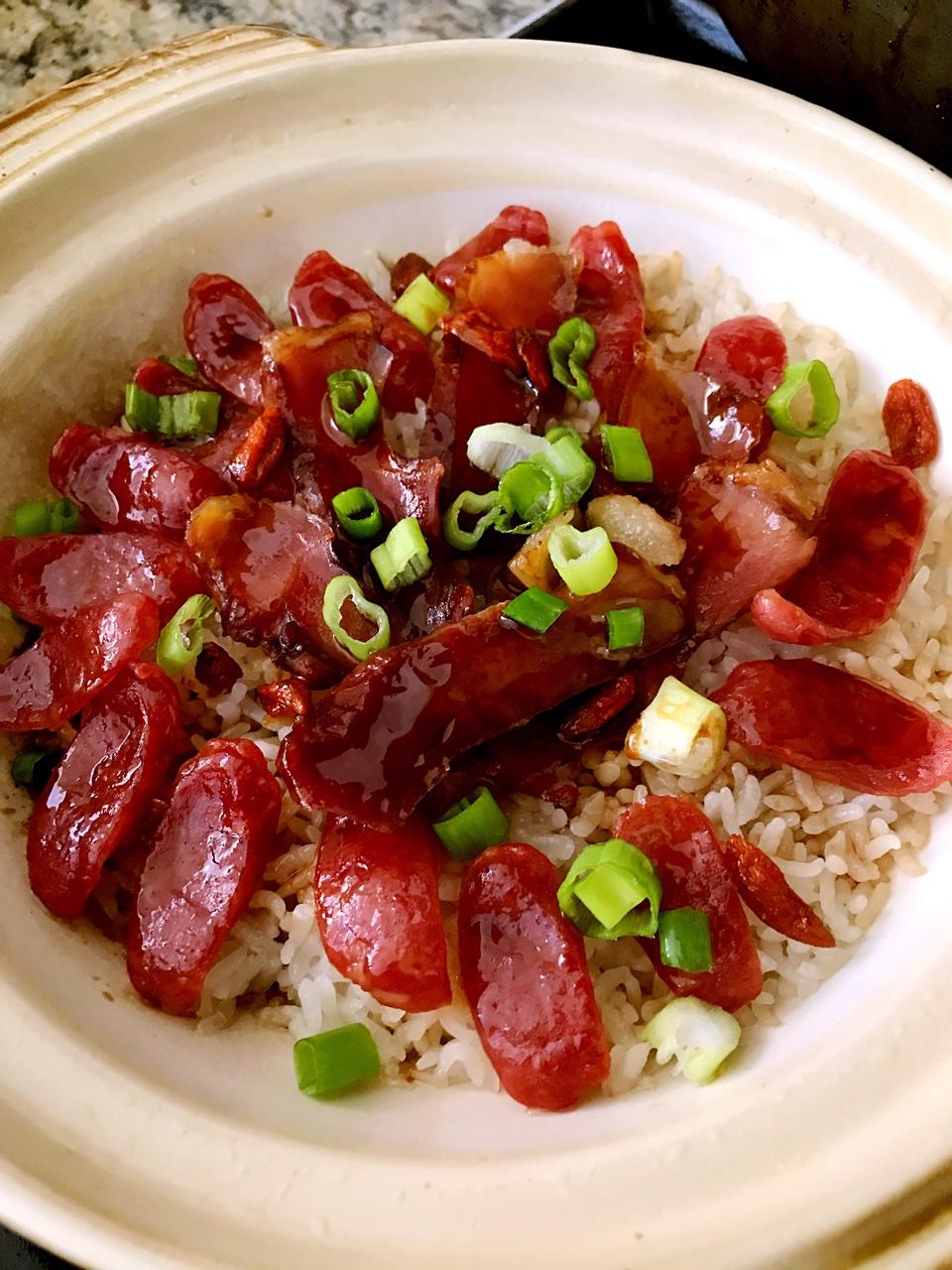 煲仔饭，从零到一教你做（内附香菇滑鸡和牛肉煲仔饭做法）