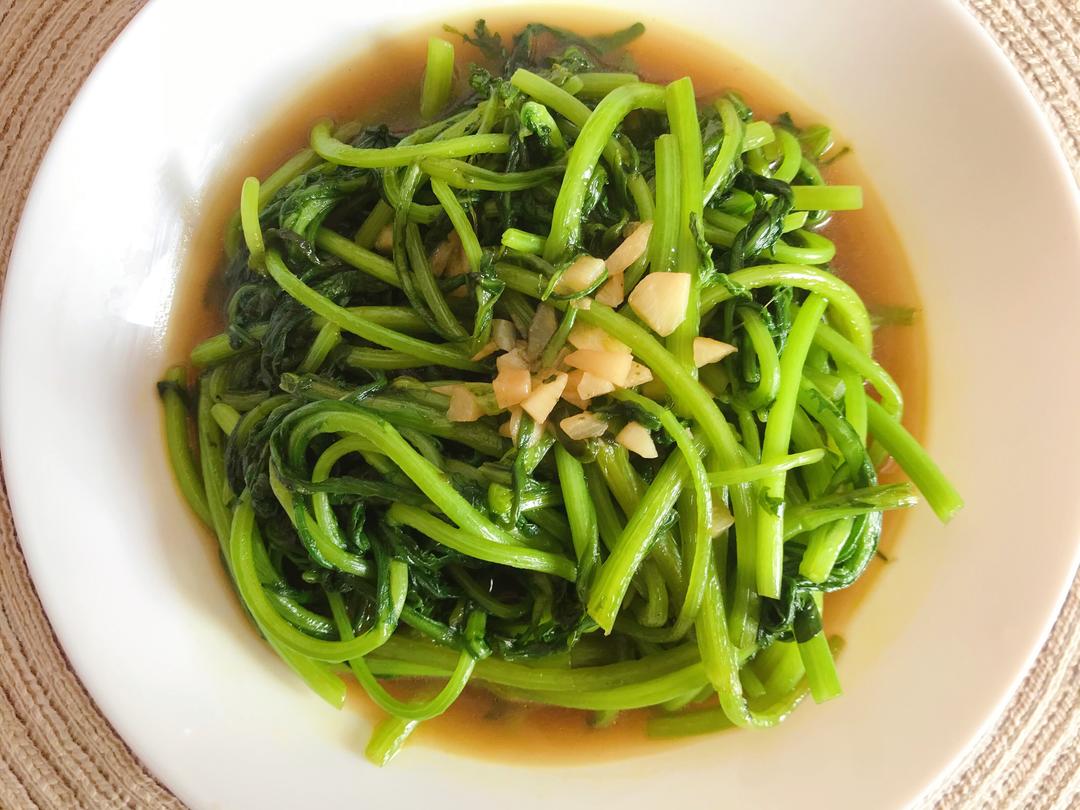 清炒茼蒿