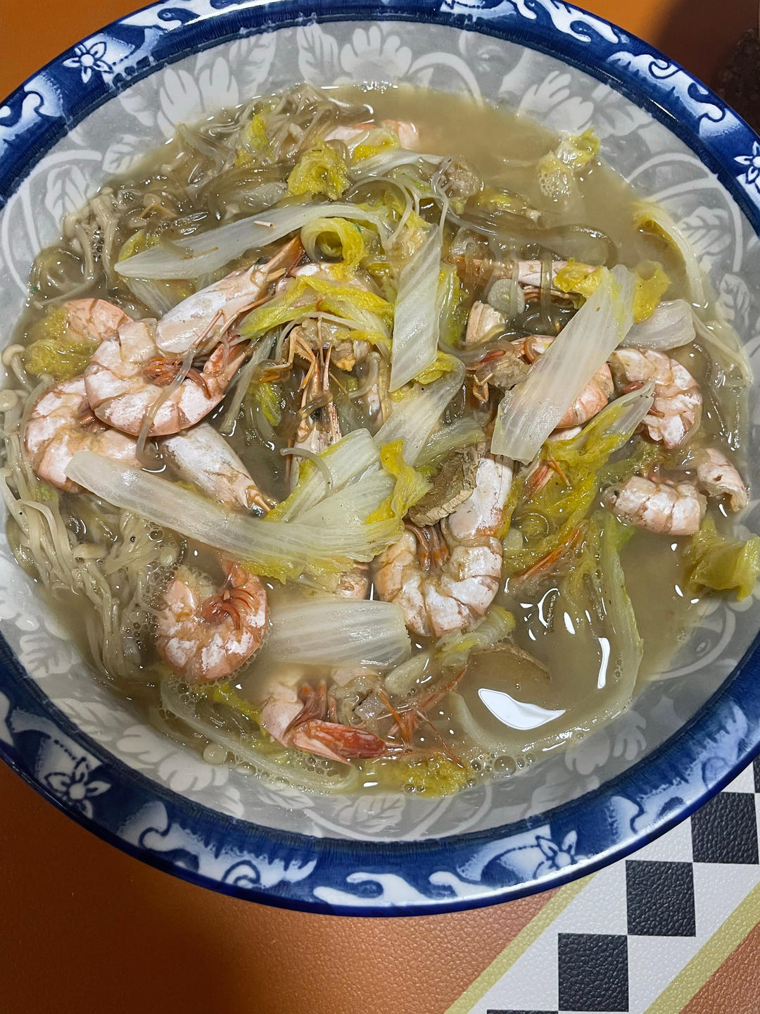 焖烧大虾白菜粉条，好吃到出汗