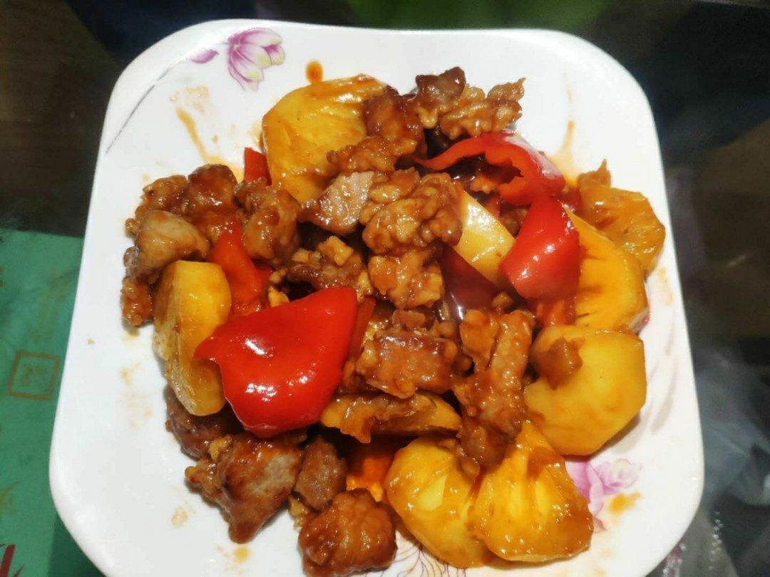 菠萝咕咾肉，咬一口不老的灵魂