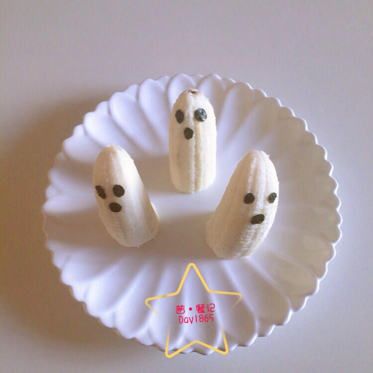 万圣节健康小吃 香蕉幽灵小鬼和桔子南瓜