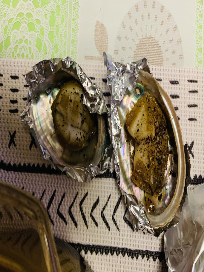 蒜蓉粉丝蒸鲍鱼