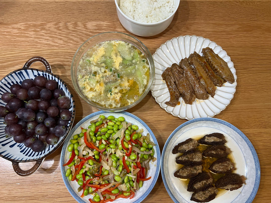 纪录周末餐桌