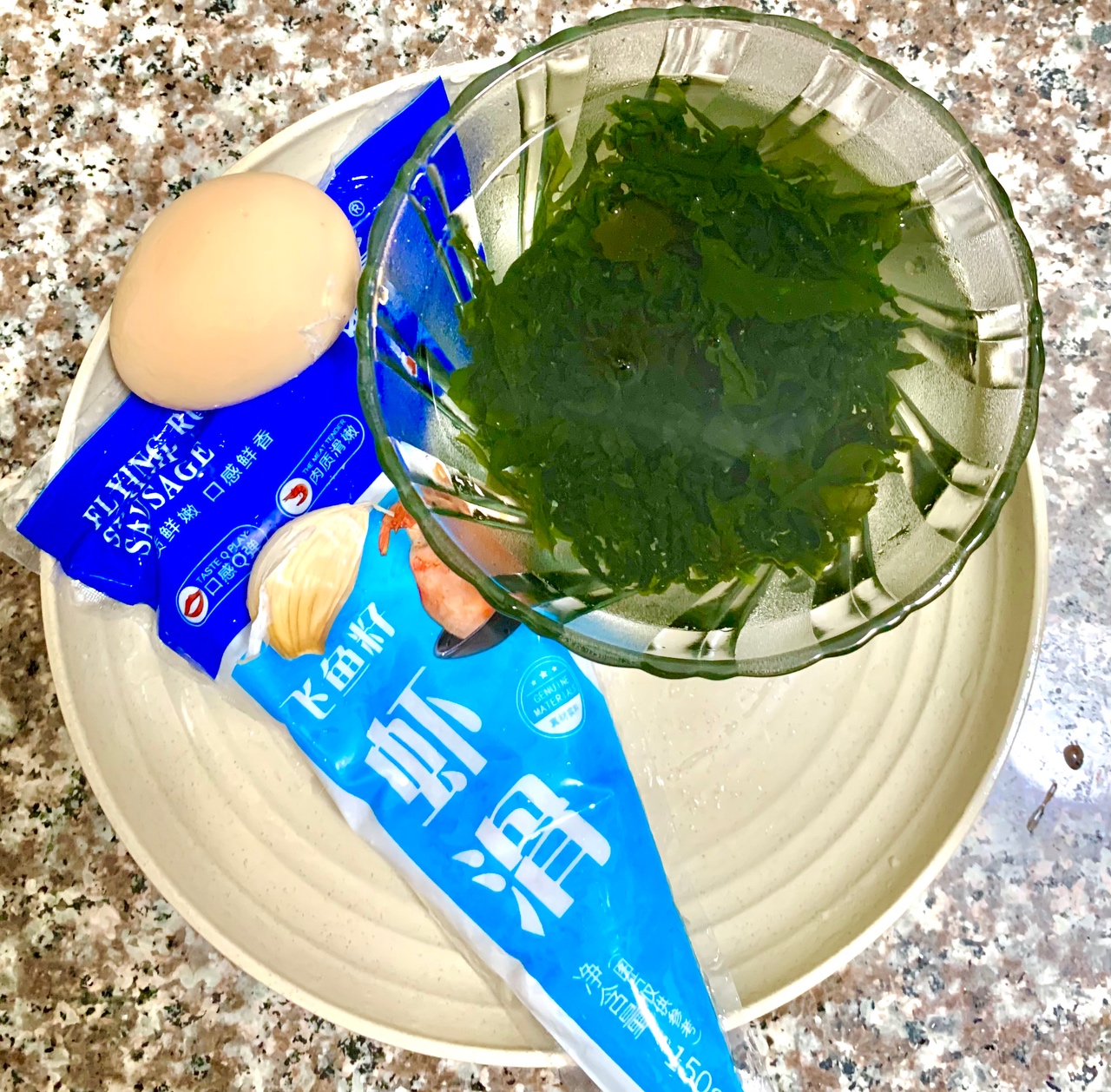 十分钟快手汤 虾滑海带蛋花汤的做法 步骤1