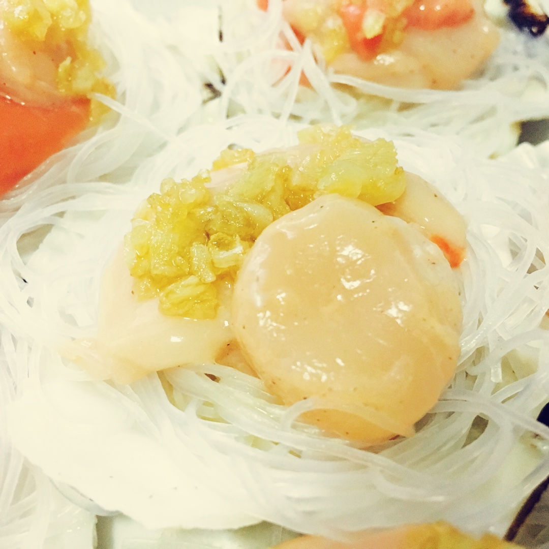 蒜蓉粉丝蒸扇贝