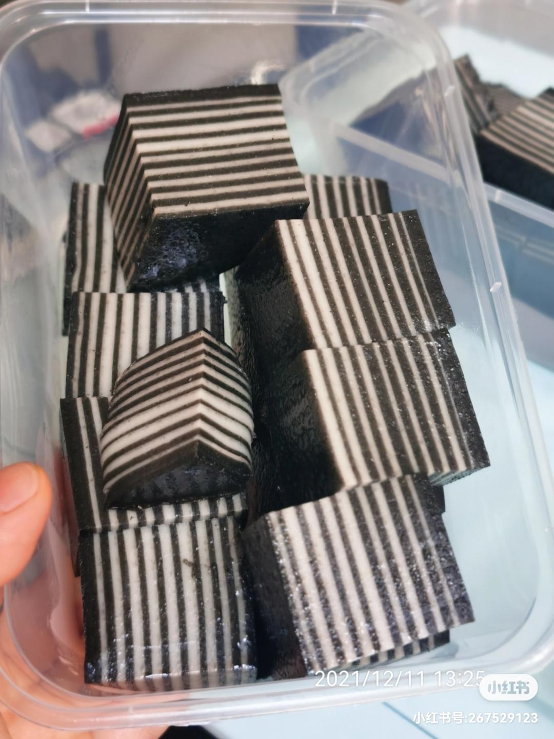 芝麻椰汁千层糕