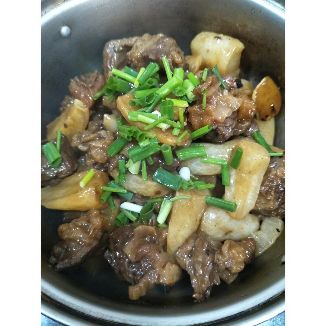 萝卜炖牛腩