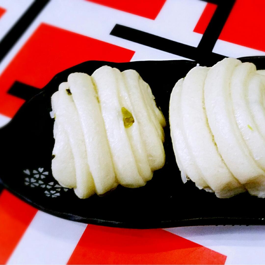 葱油花卷 Steamed Roll