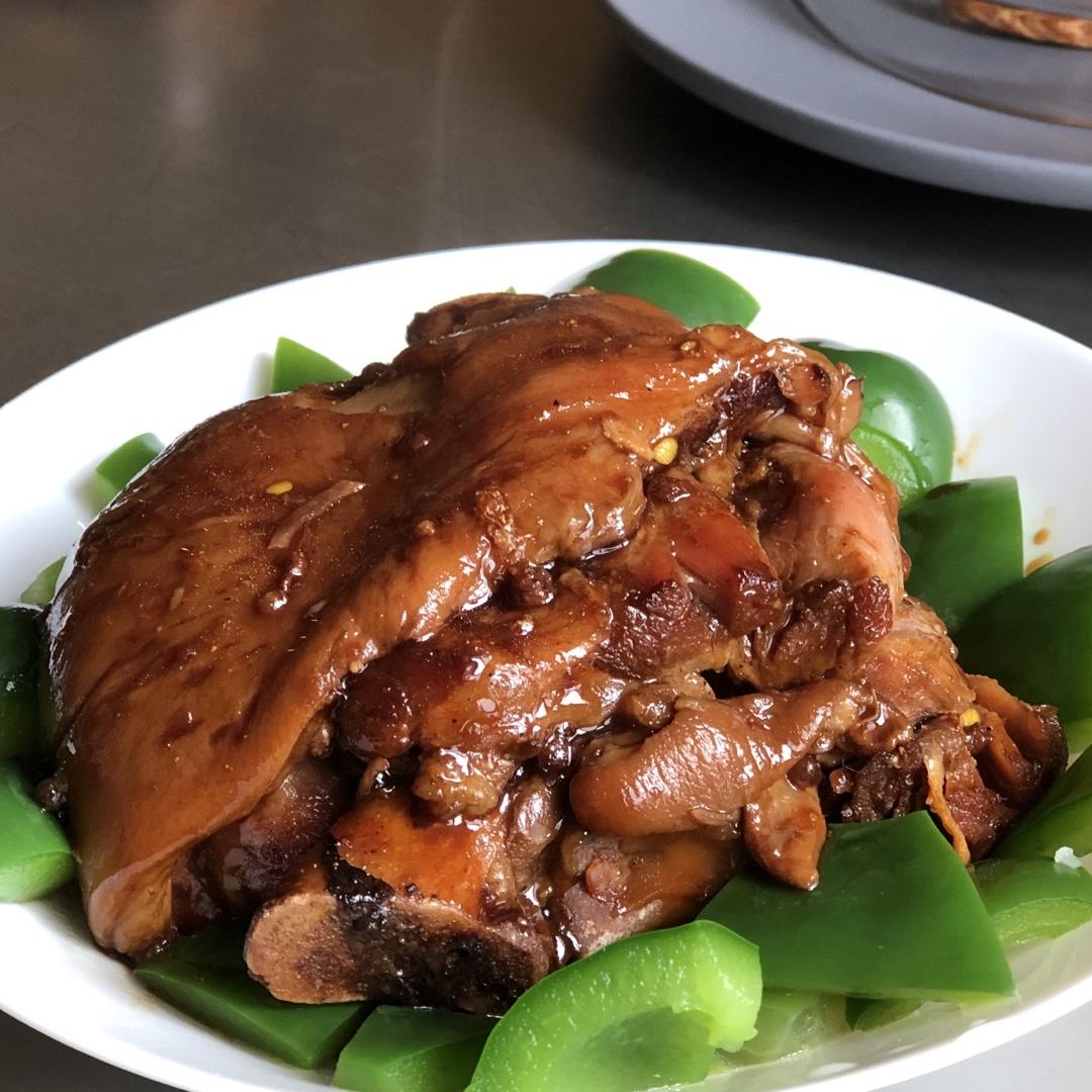 老丁的私房菜－家常红烧肘子