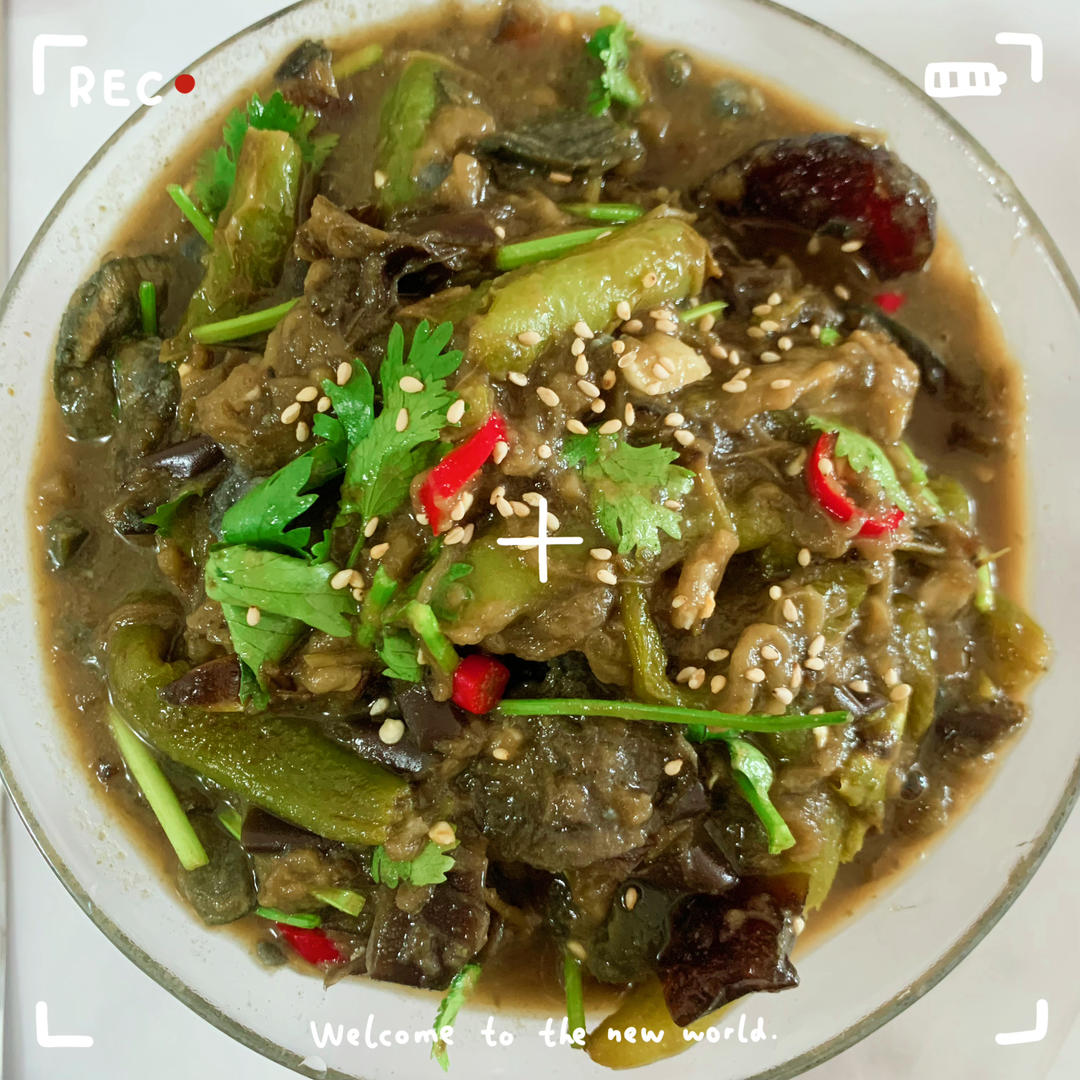 擂辣椒皮蛋茄子