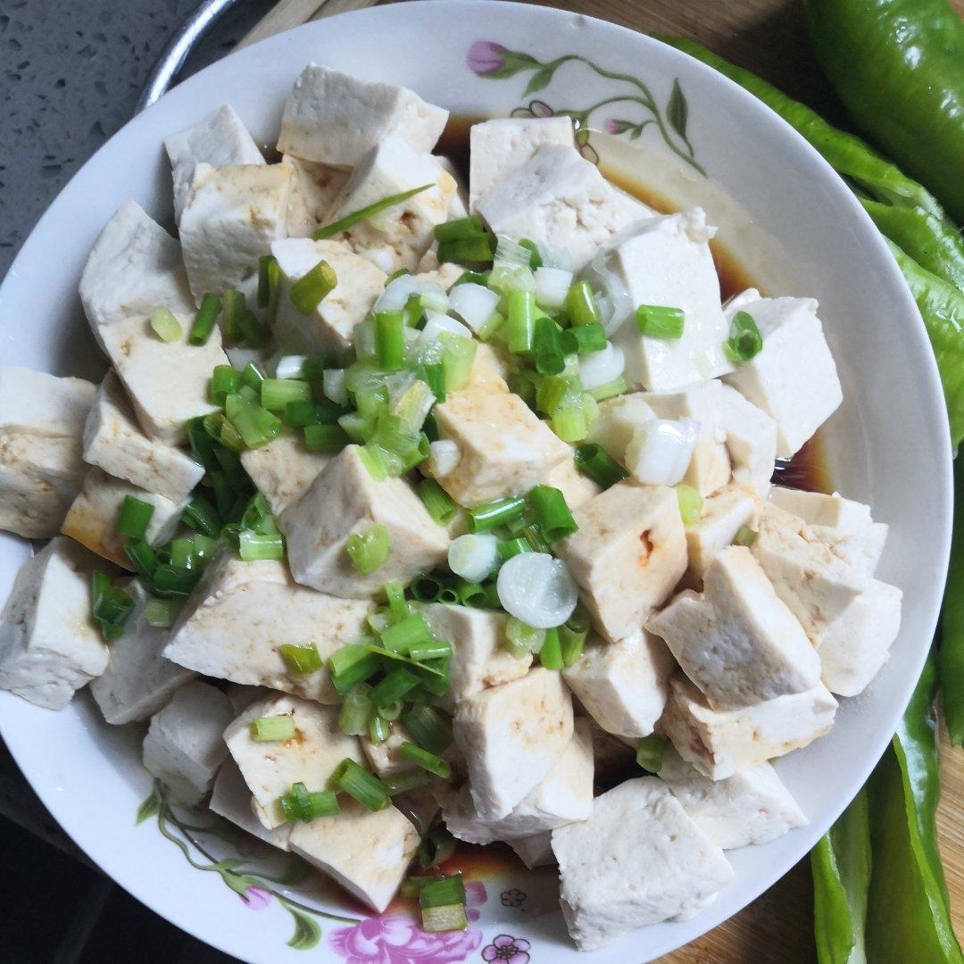 快手简易小葱拌豆腐
