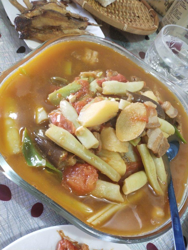 〈东北大乱炖〉，我最拿手的菜，欣小厨 😉