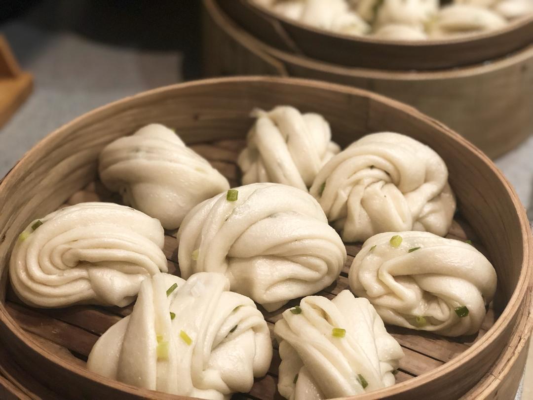 葱油花卷 Steamed Roll