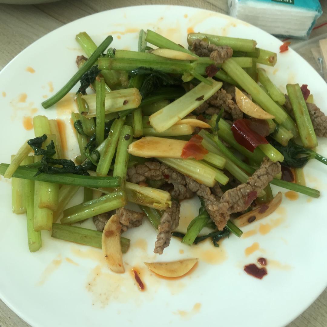 芹菜炒牛肉