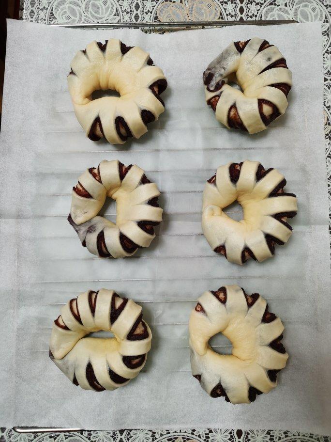 有颜有值 有馅有料 de 红豆面包圈