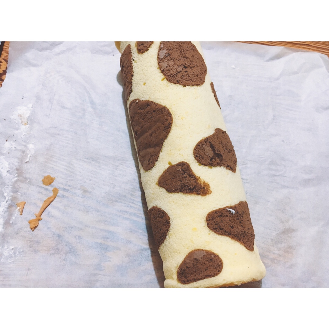 奶牛蛋糕卷+长颈鹿蛋糕卷