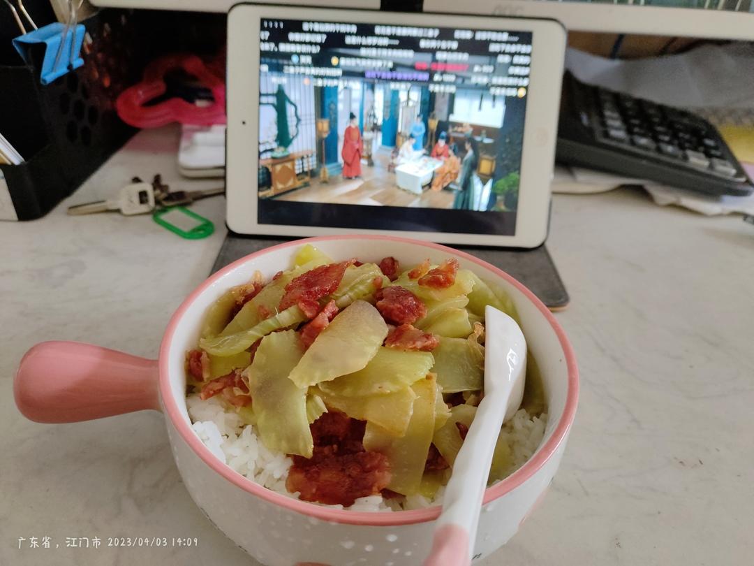 莴笋清炒腊肠