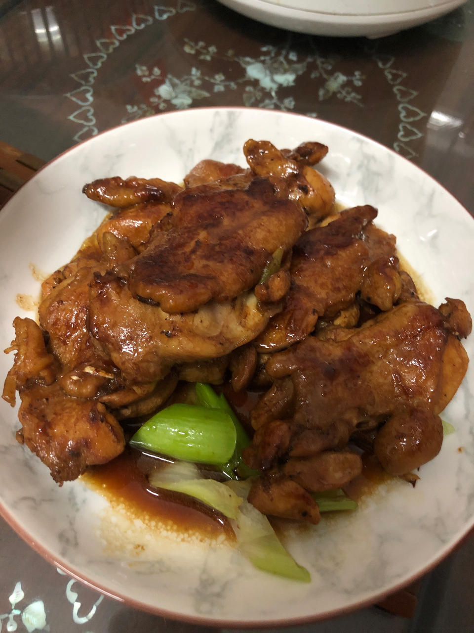 简单易做的香煎黑椒鸡排 柠檬鸡腿肉做法