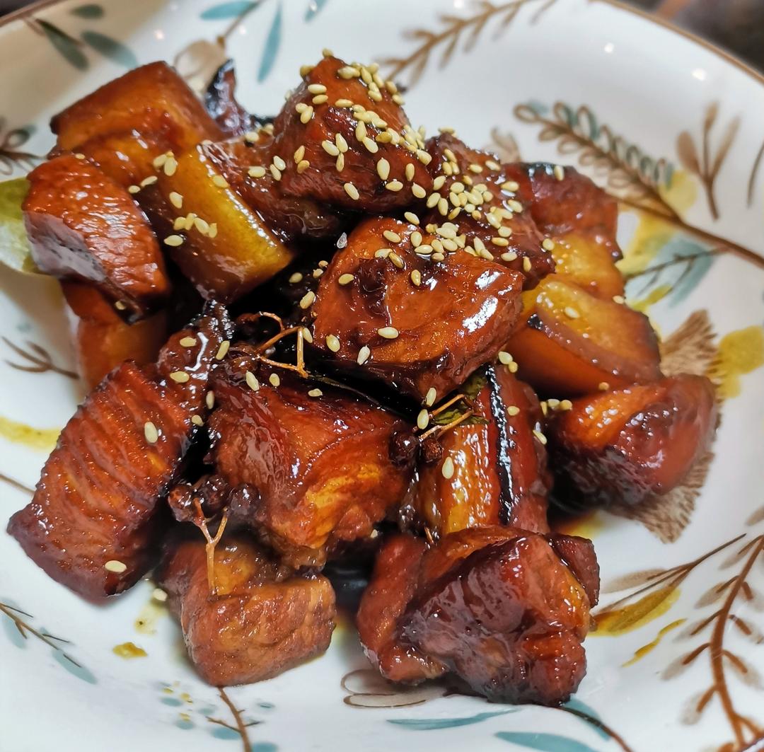 吃一块想两块不油不腻红烧肉