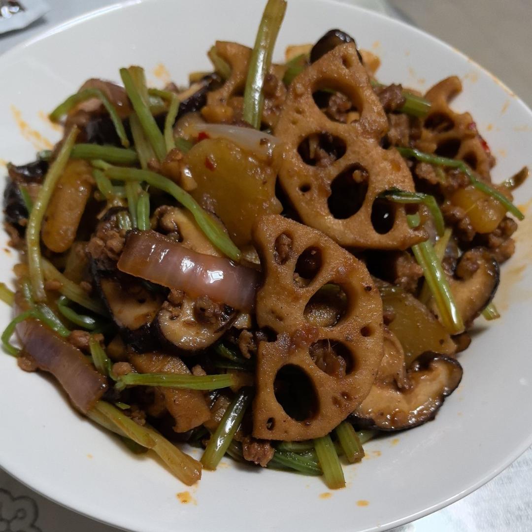 不用油炸的干锅土豆片，上桌就被抢光