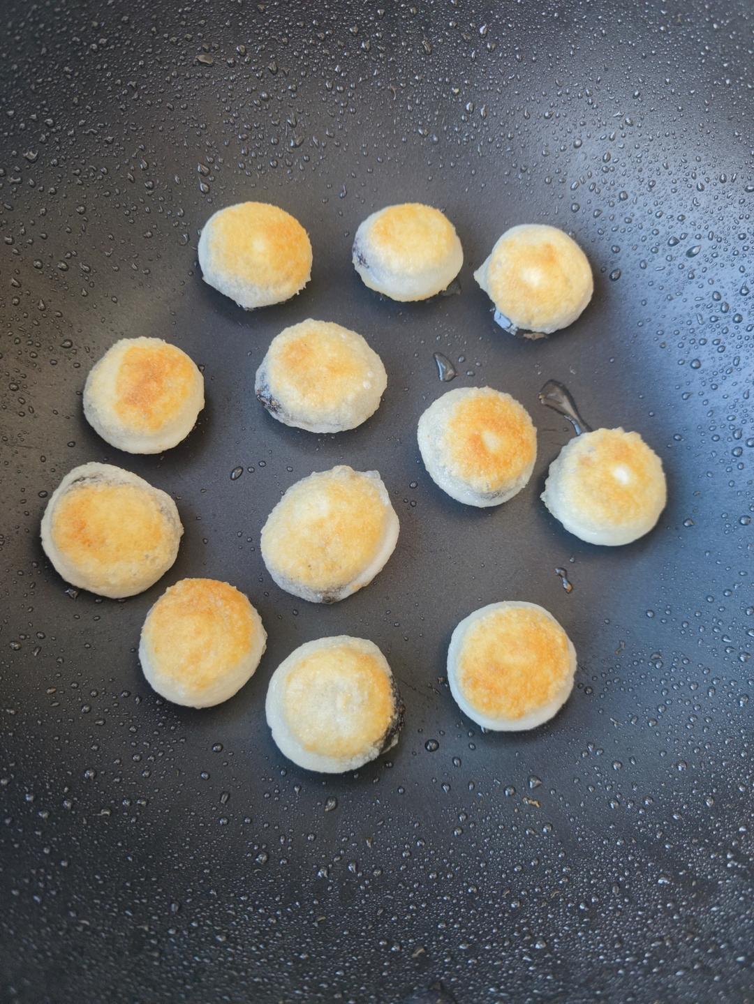 糯叽叽的煎汤圆