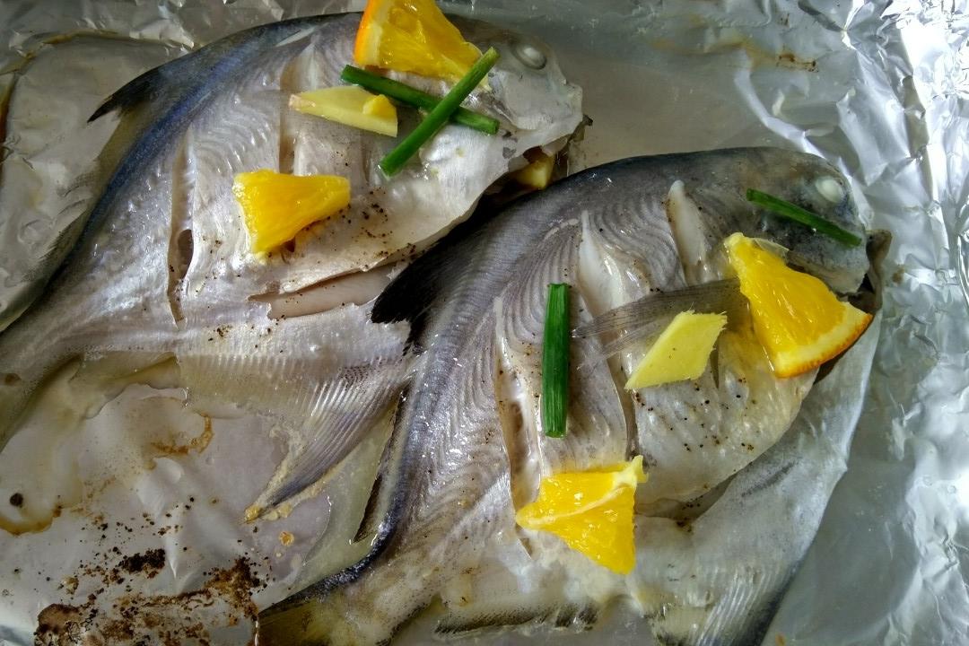 橙香烤鲳鱼