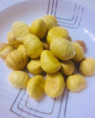 巧剥板栗皮的方法
