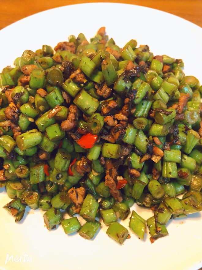 剁椒榄菜四季豆的做法