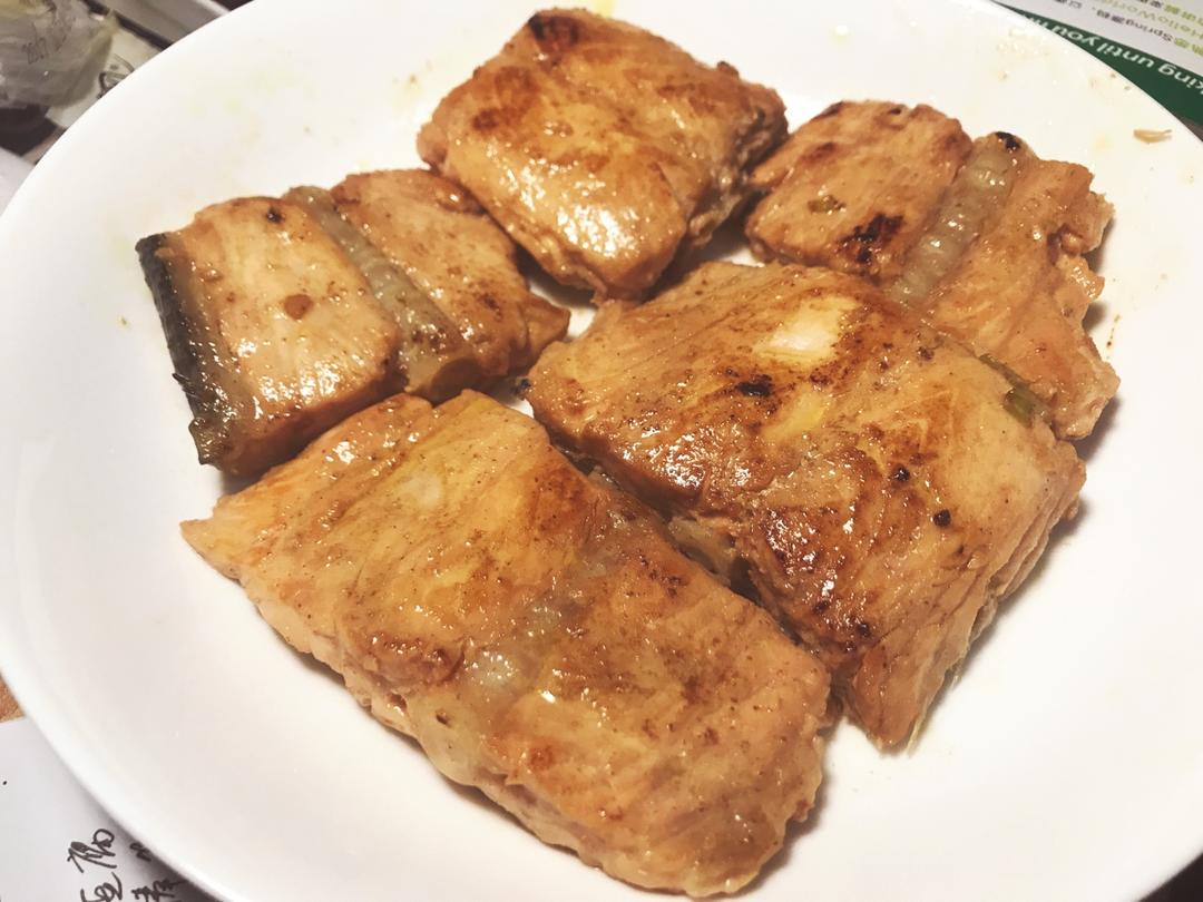 香煎三文鱼骨