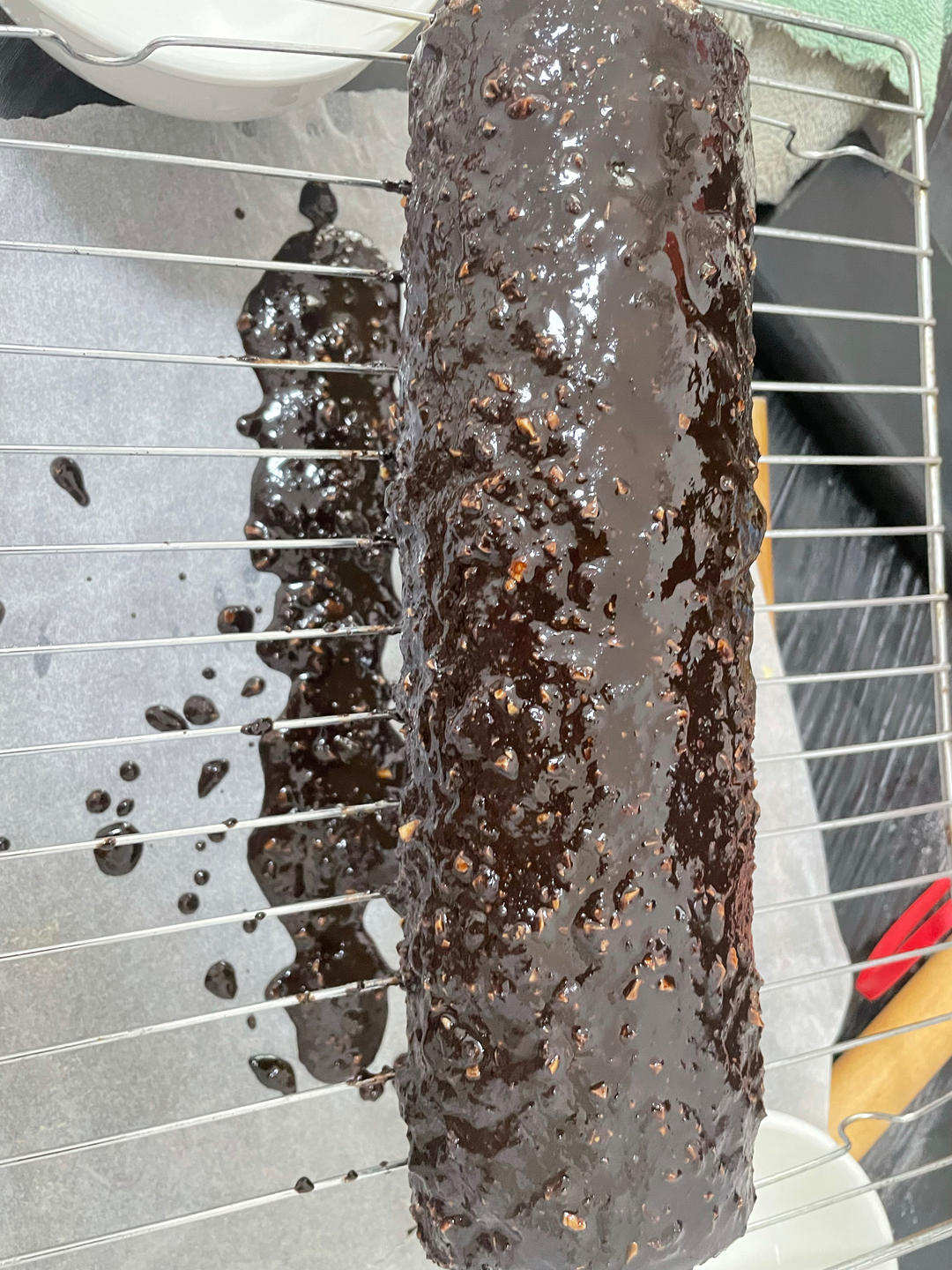 🍫梦龙蛋糕卷. 巧克力脆皮蛋糕卷 by pink-rabbit