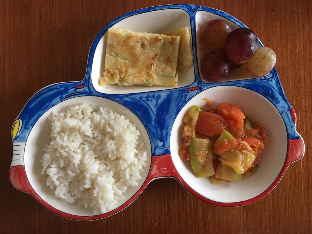 西红柿炒西葫芦