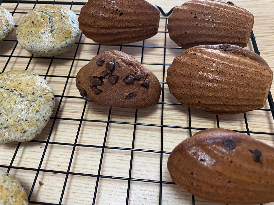 巧克力玛德琳蛋糕