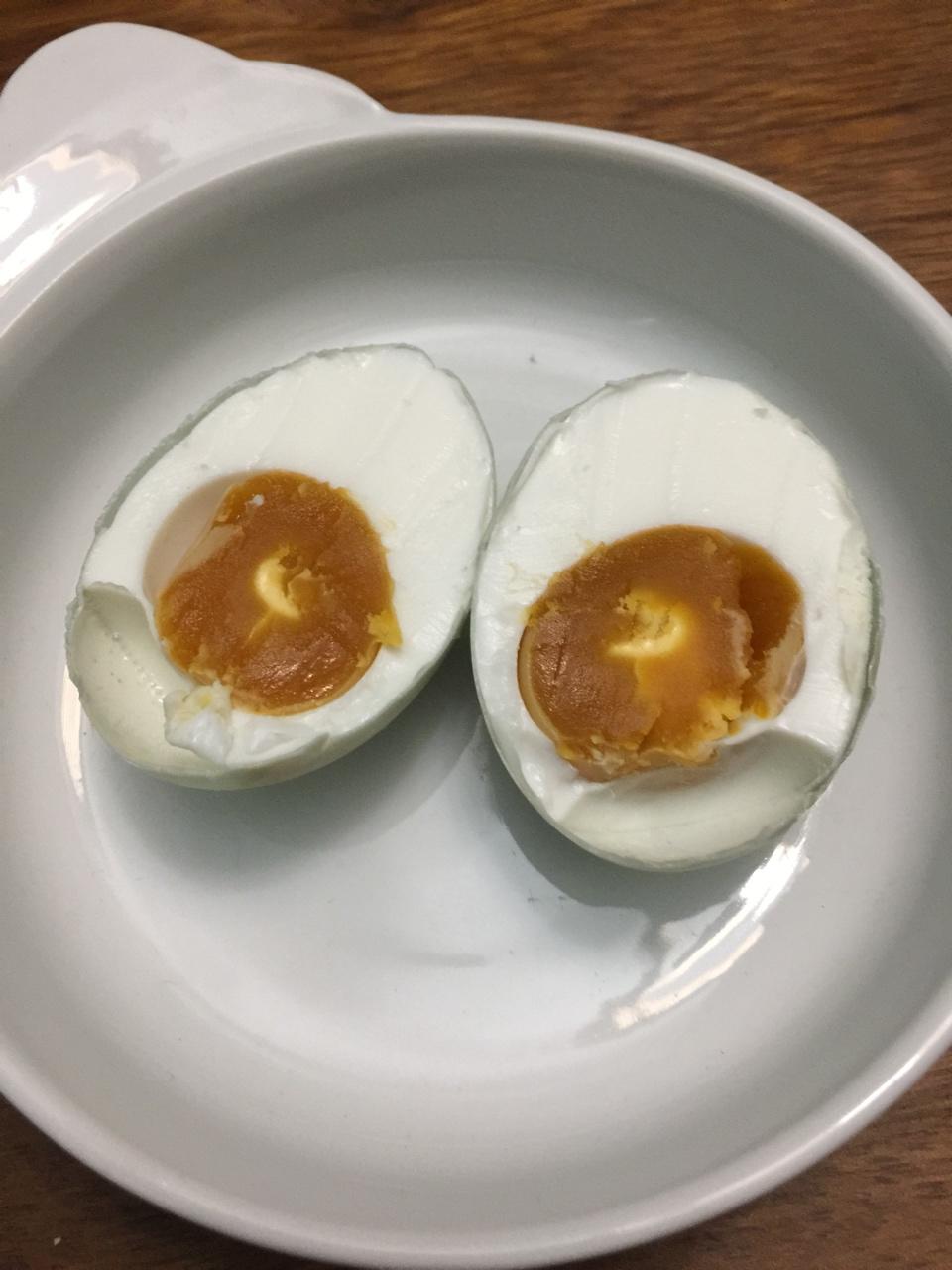 朴素的咸鸭蛋
