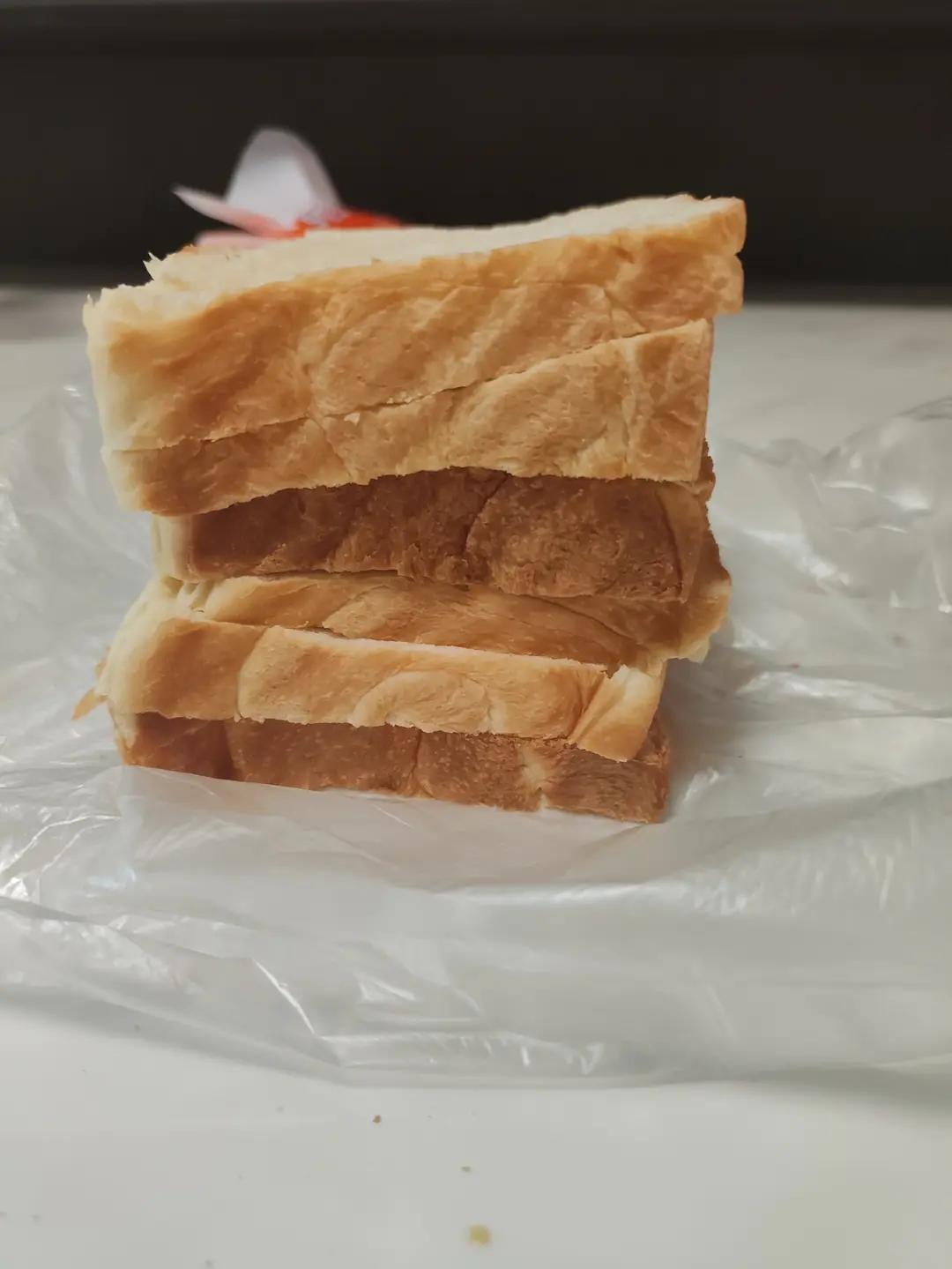 做一次就成功的牛奶吐司面包（手和面揉出手套膜）最后附全麦吐司