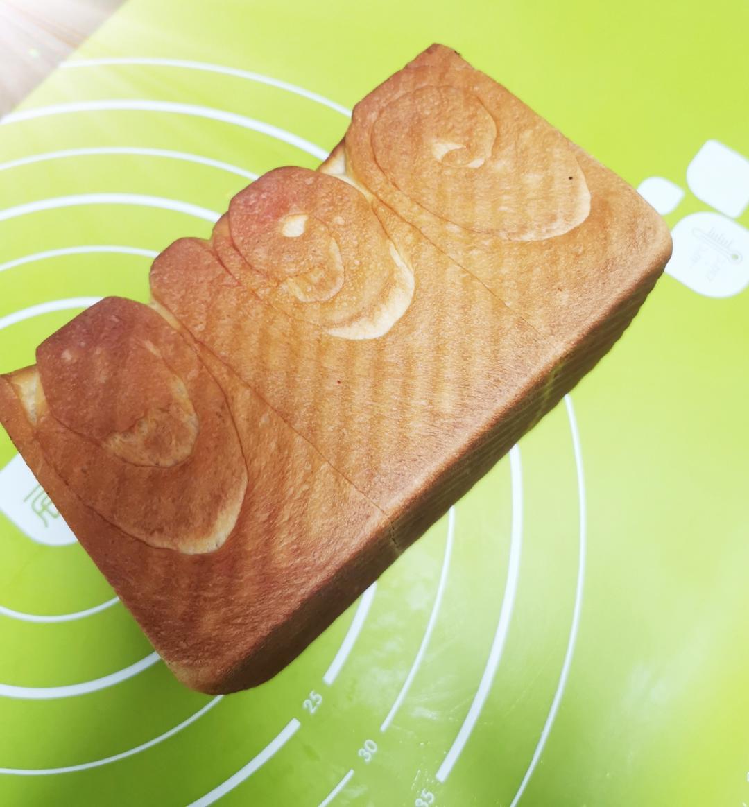 吐司，奶香手撕面包，超级香浓