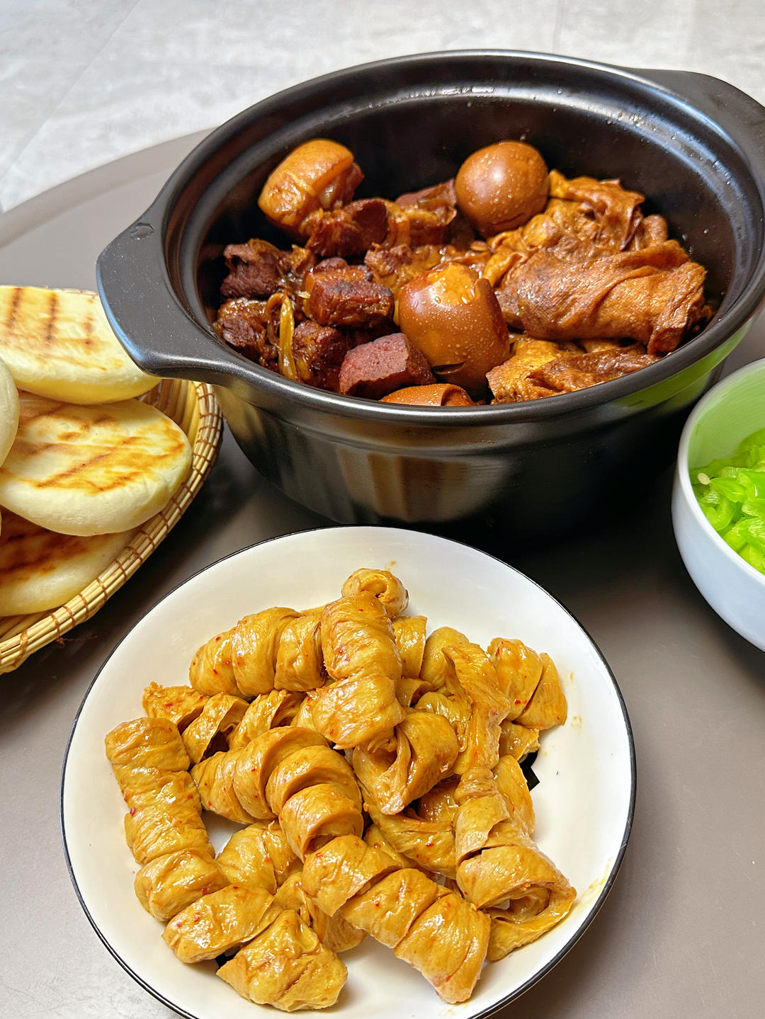 肉夹馍(白吉馍的制作)