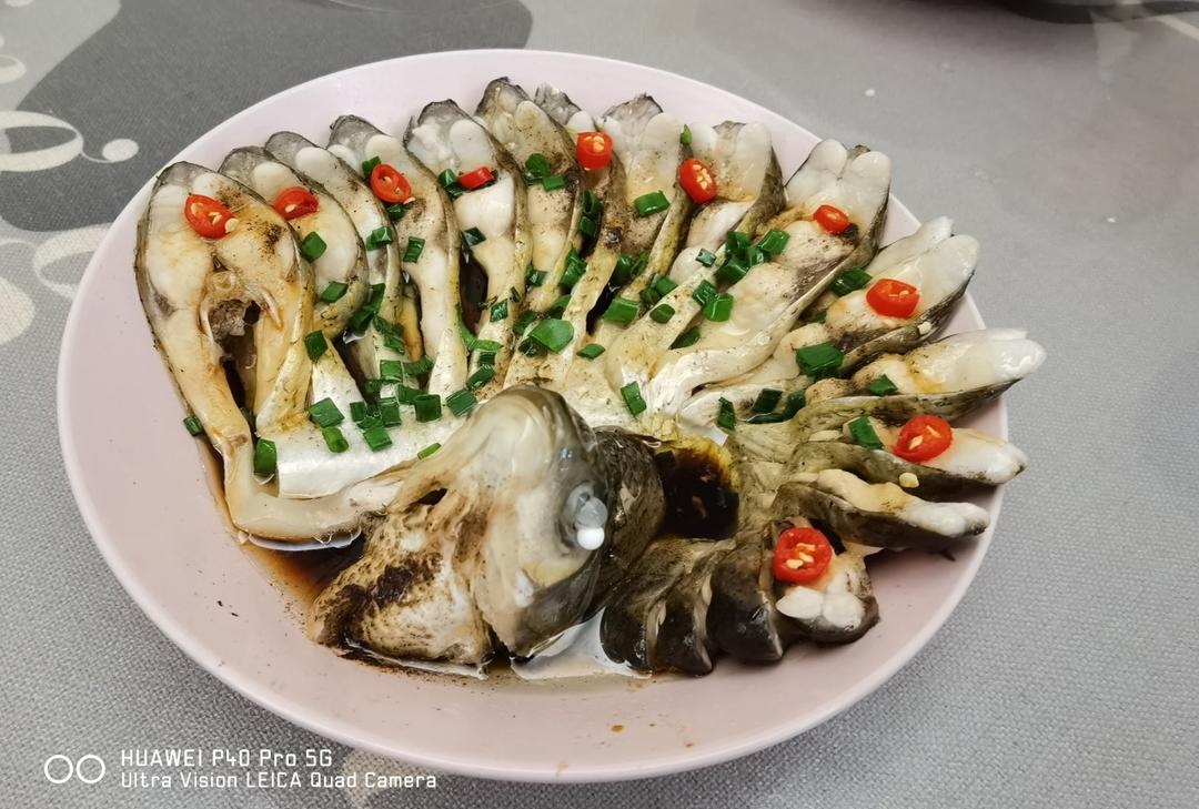 孔雀开屏清蒸鱼