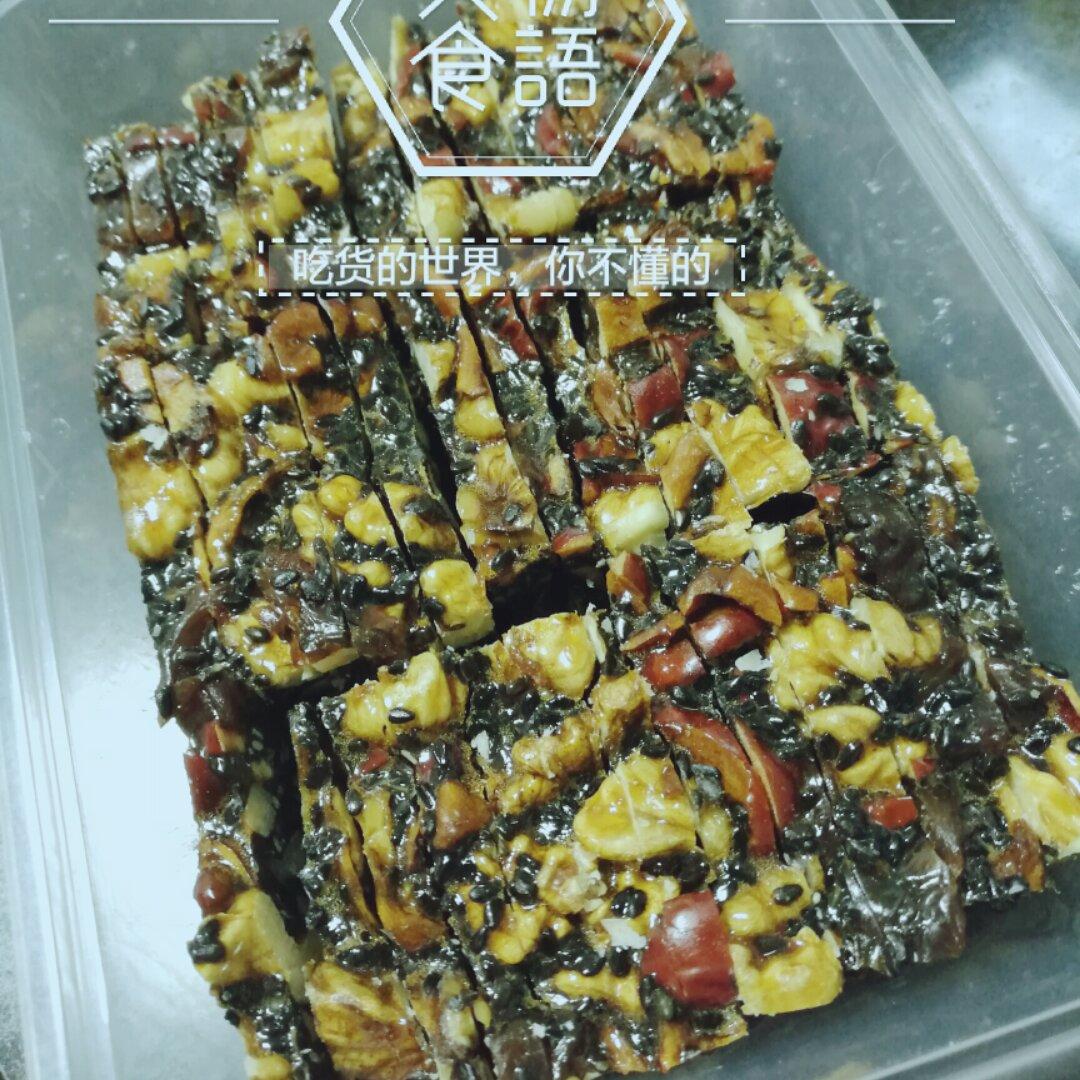 纯手工红枣枸杞补血养颜啊胶糕的做法