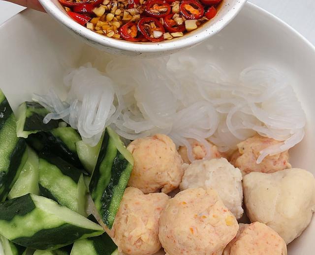 Q弹低脂 鸡胸肉丸的做法