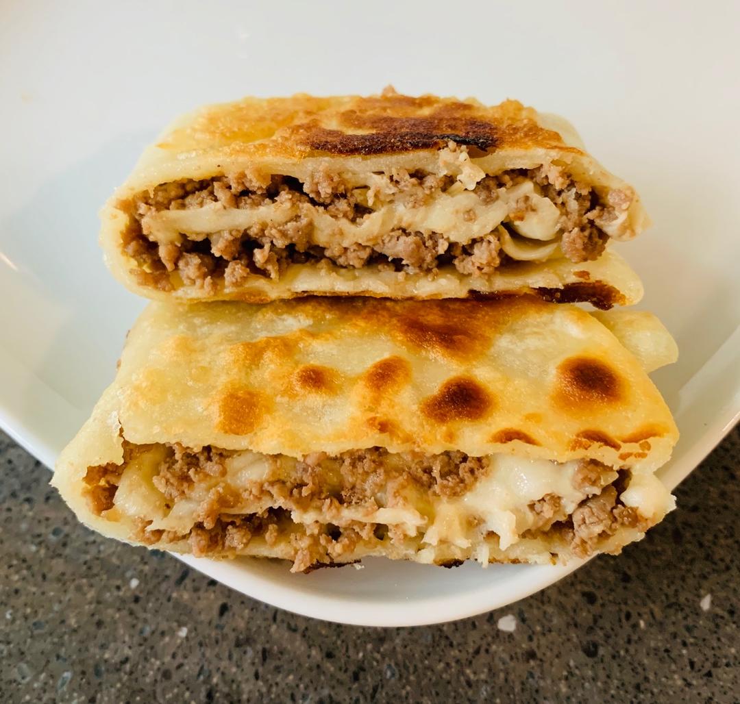 【牛肉千层饼】啊！肉饼！千层！酥香！过瘾！