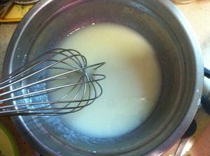 波点可可奶油蛋糕卷的做法 步骤1